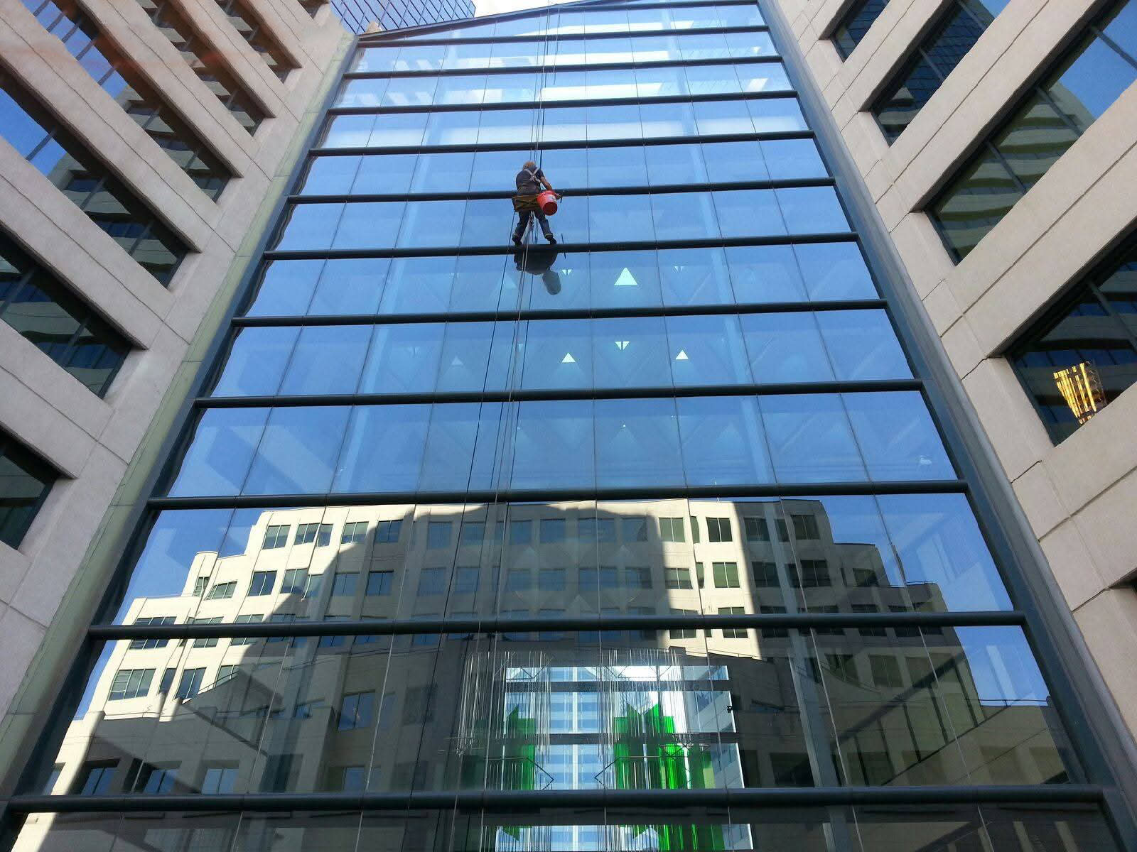 Commercial high-rise window cleaning